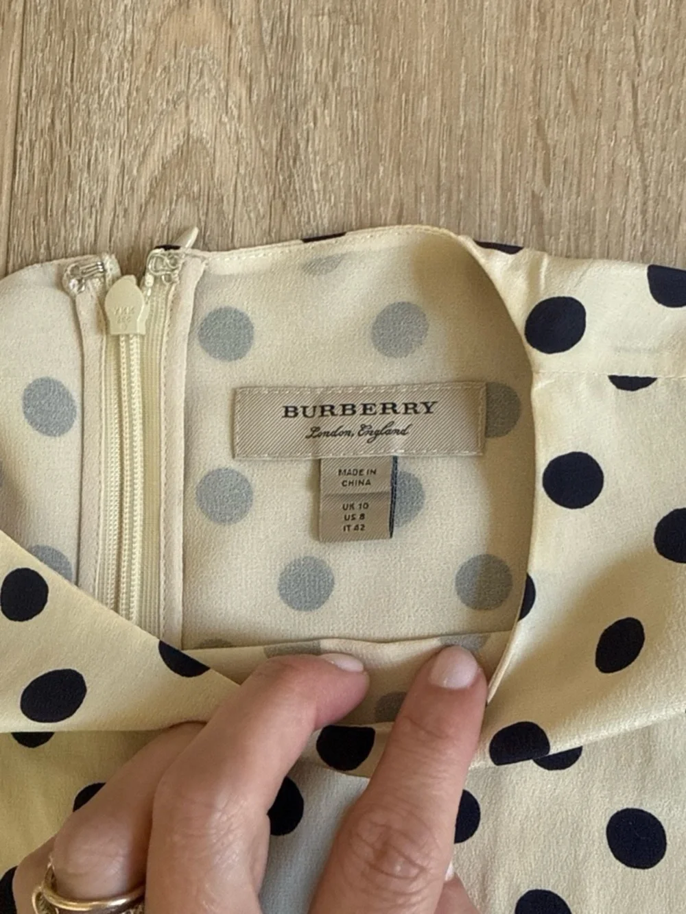 Burberry Vintage Cream Silk Maxi Dress with Black Polka Dots 8 - Picture 2 of 9